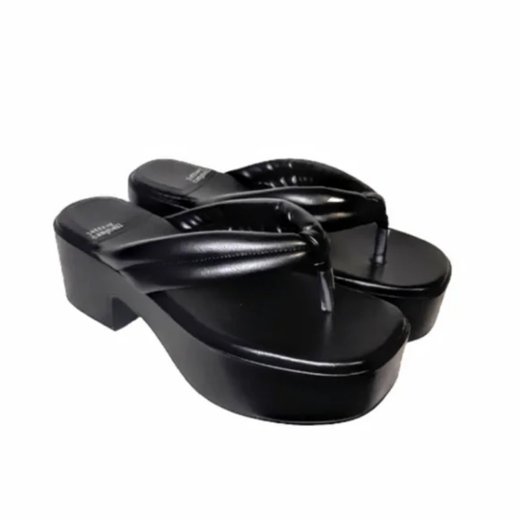 Jeffrey Campbell Shoes - Jeffery Campbell Luau Chunky Platform Flip Flop Thong Sandal Black Y2K Retro 70s